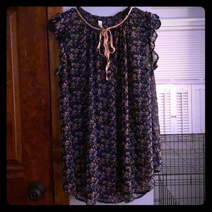 XL/ sheer floral dressy tank